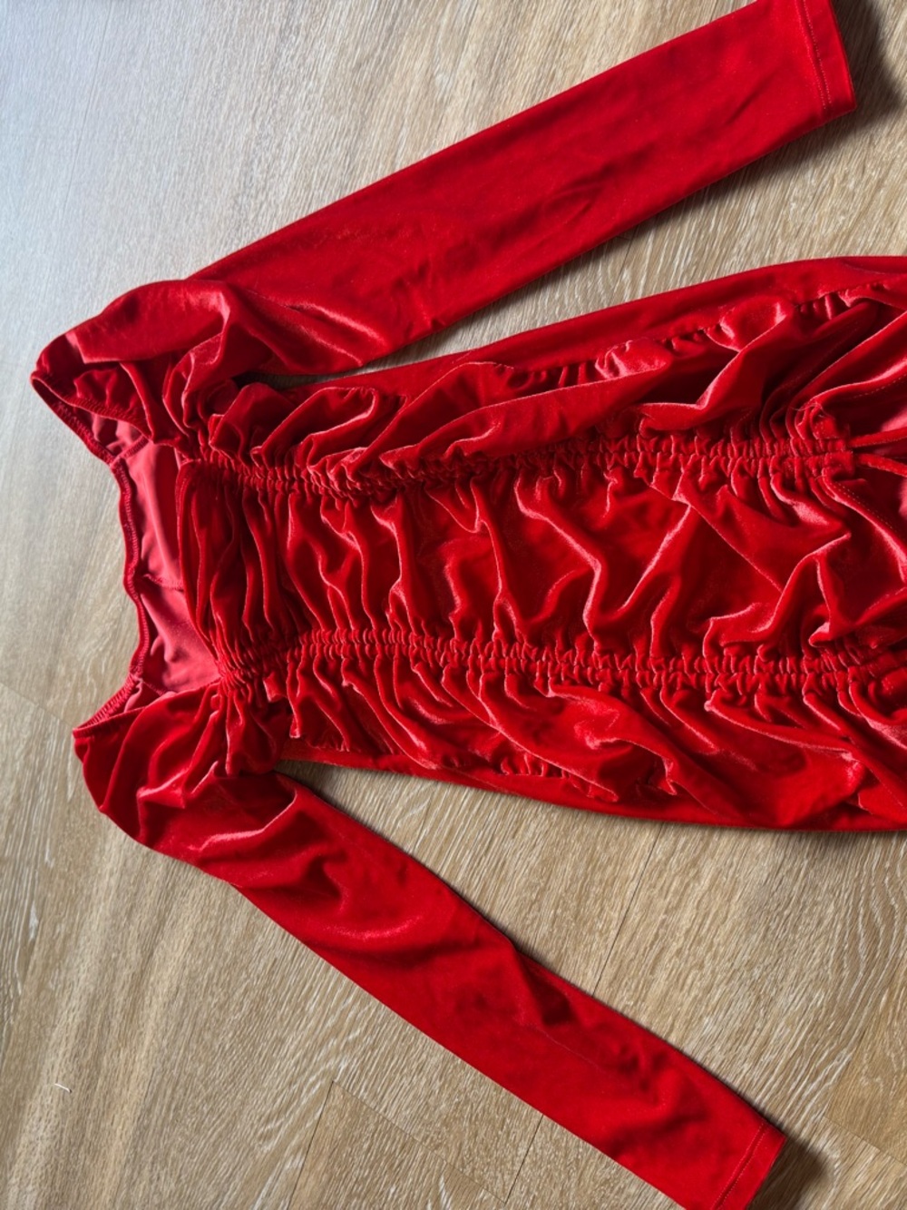 Red Ruched Velvet Long Sleeve Bodycon Dress